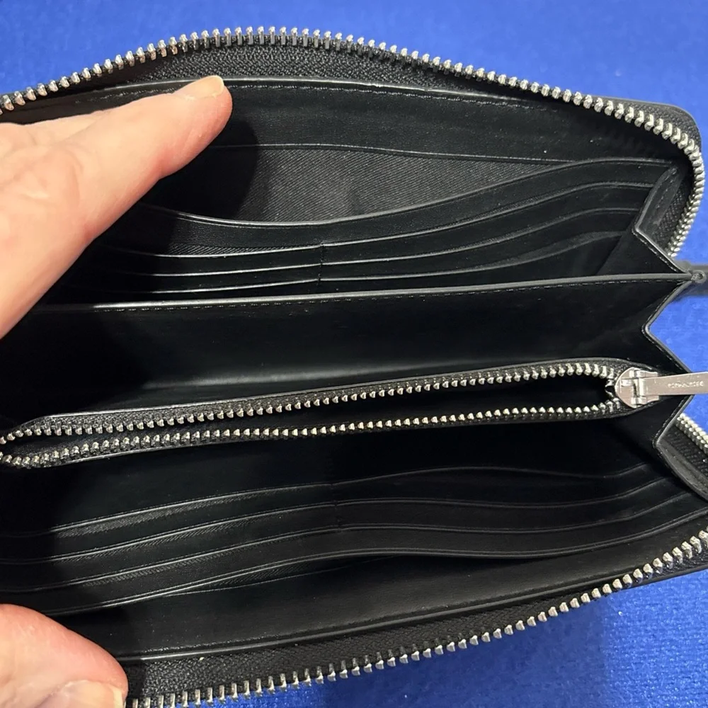 Coach Wallet Wristlet C4551 - Picture 8 of 11